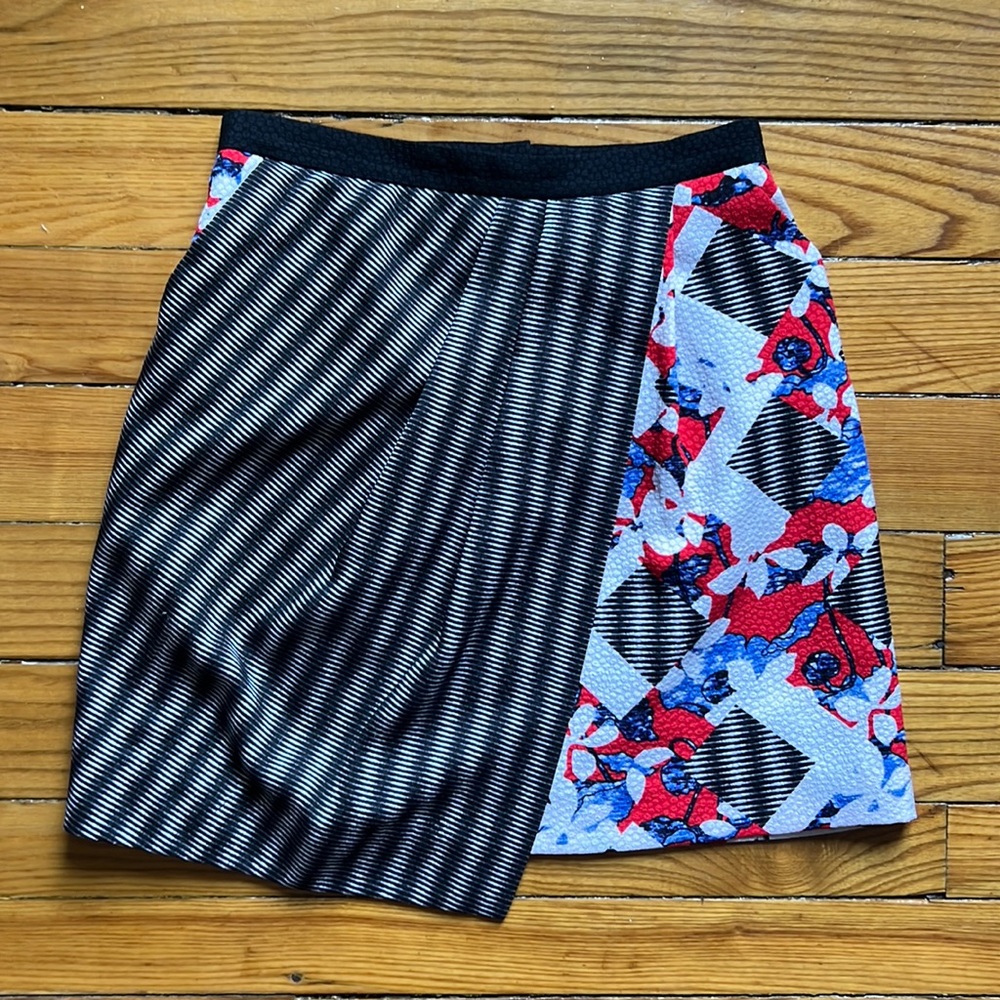 Mixed Pattern Mini-Skirt (Size 2/Small)
